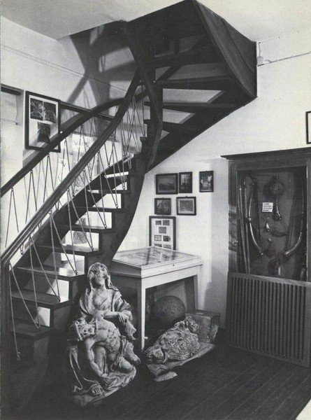 Bild: museum-1959_treppe-zur-ausstellung.jpg
